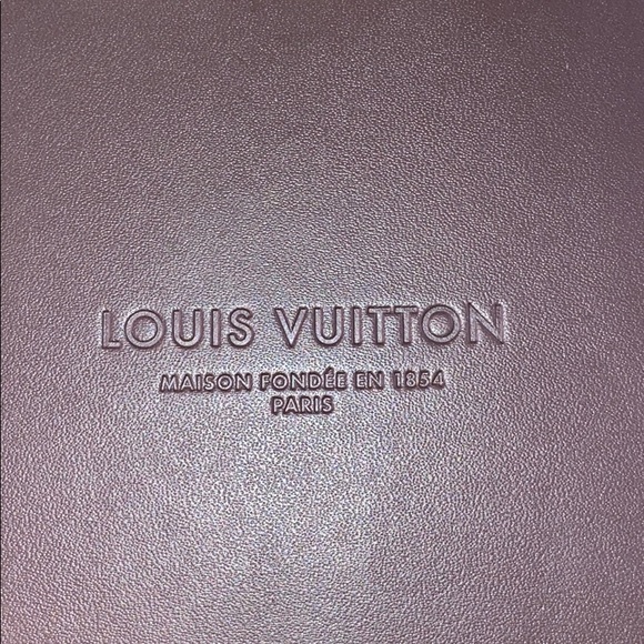 🎀LOUIS VUITTON WATCH BOX🎀 - Picture 6 of 11